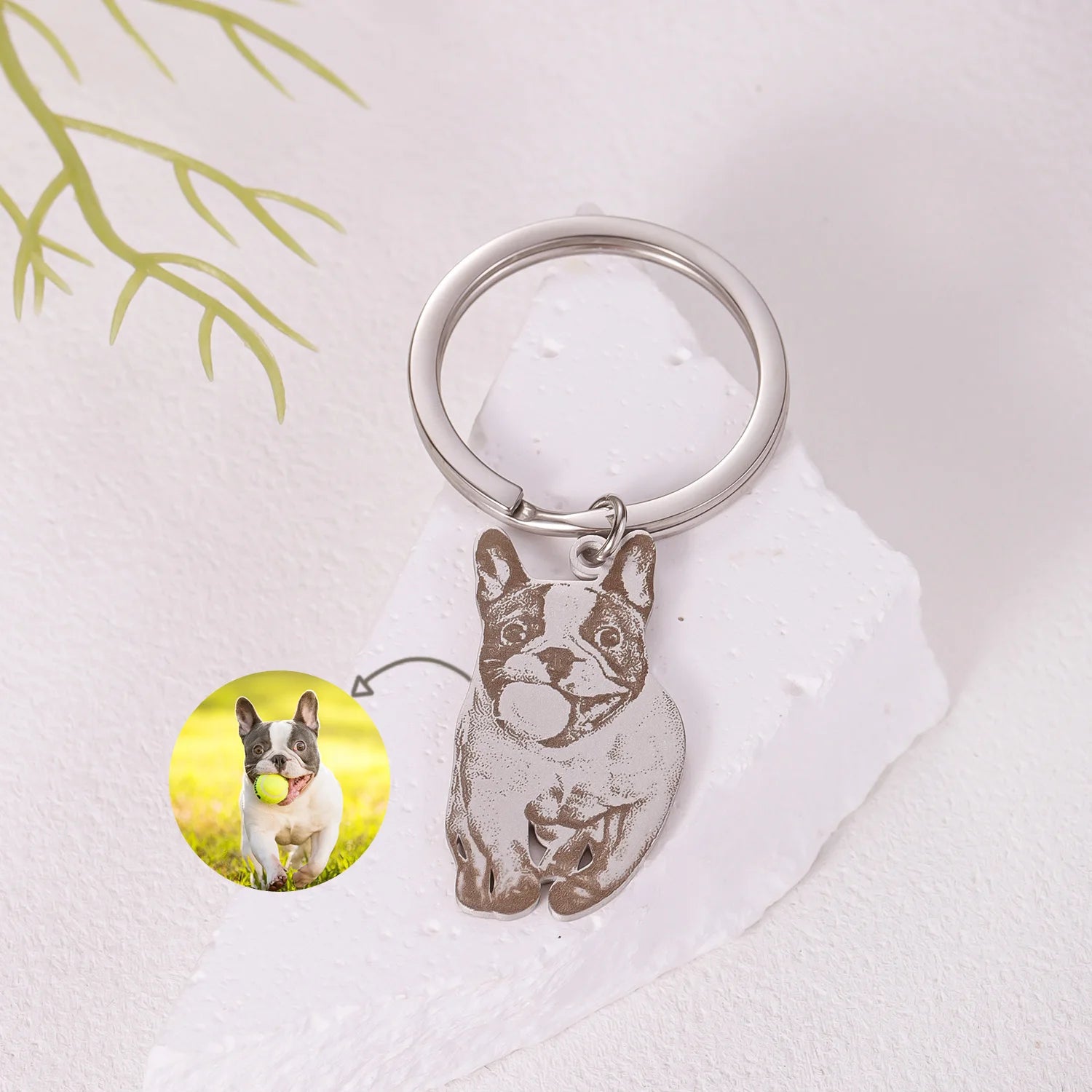 Custom Pet Portrait Keychain – Engraved Dog & Cat Keepsake, Personalized Pet Jewelry